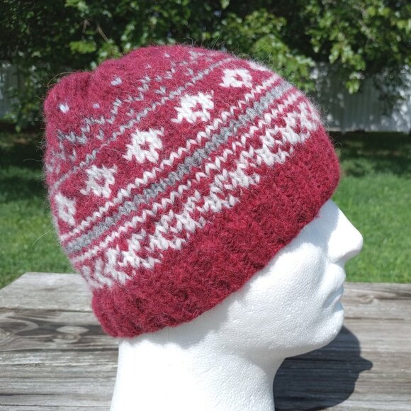 Men's Alpaca Fair Isle Wool Beanie Hat Hand Knit Red Winter Nordic Women's - Picture 3 of 9